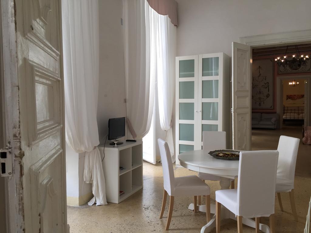 Palazzo Doxi Fontana Dimora Storica Leilighet Gallipoli Eksteriør bilde